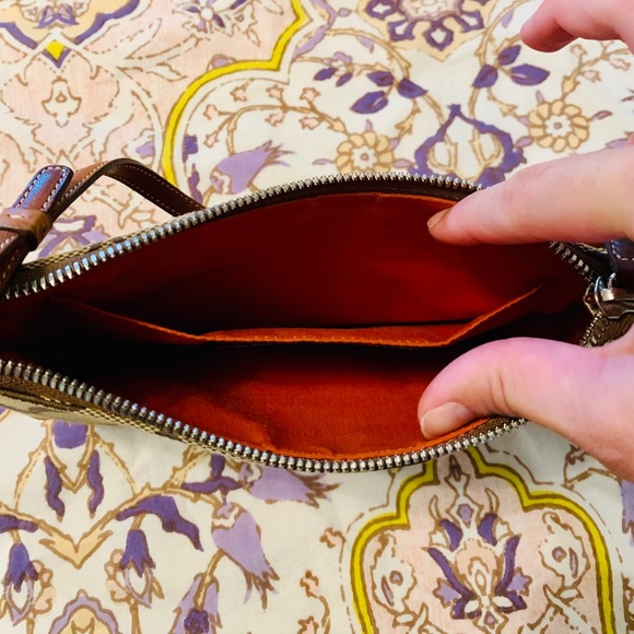 Coach Brown and Tan Signature Bag - Picture 6 of 8